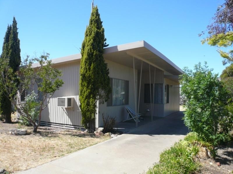 37 Church Street, Minyip VIC 3392