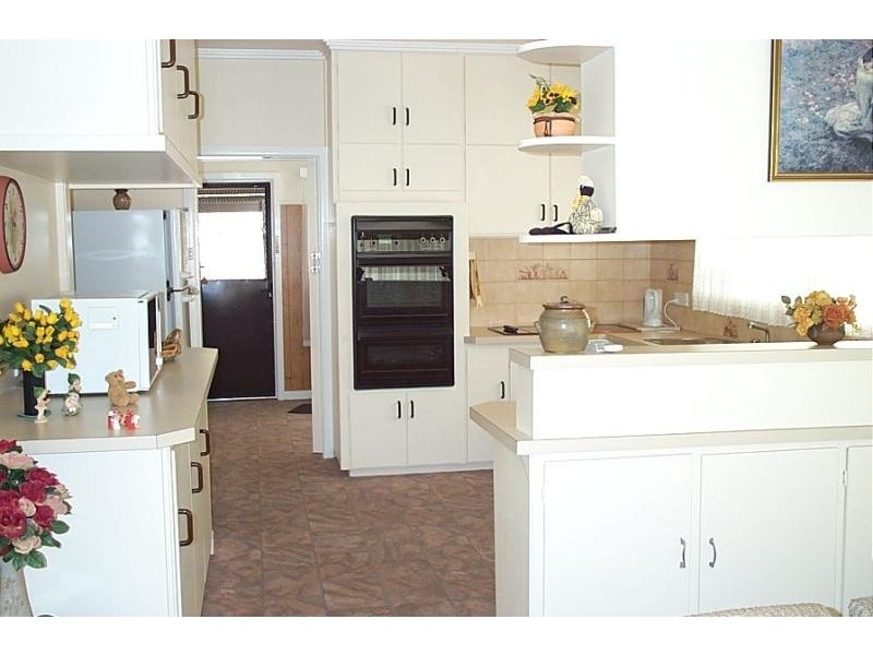 11 Upper Roy Street, Jeparit VIC 3423