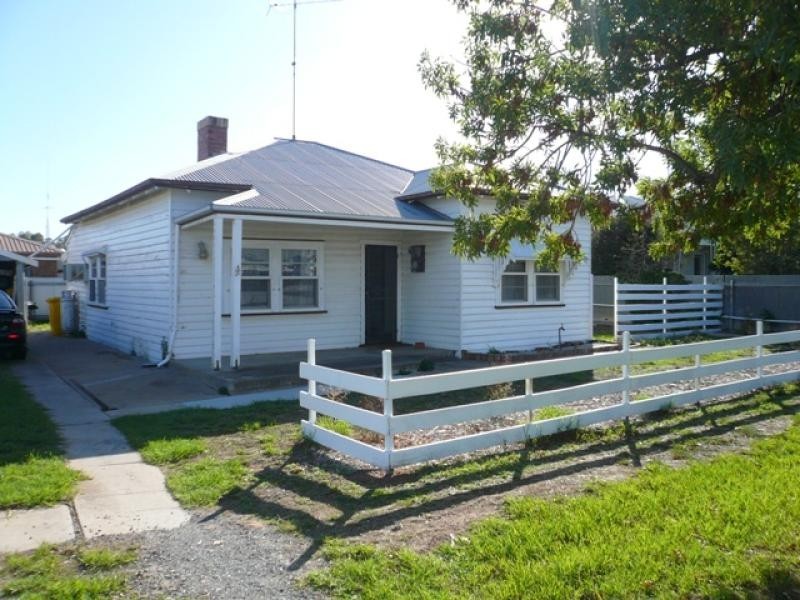 4 Franklin Street, Warracknabeal VIC 3393