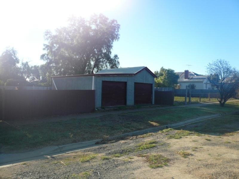 11 Carroll Street, Minyip VIC 3392