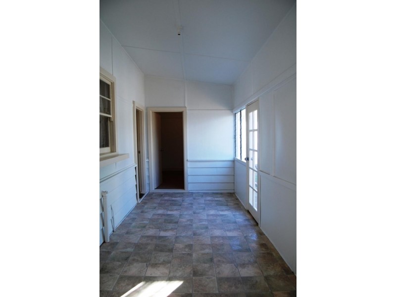 2 Asquith Avenue, Warracknabeal VIC 3393