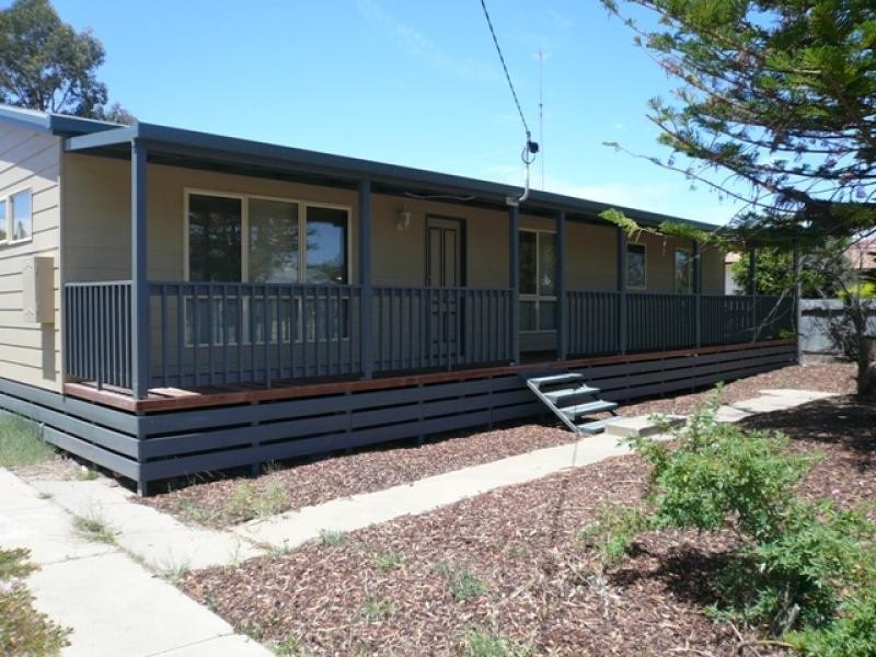 5 Anderson Street, Warracknabeal VIC 3393