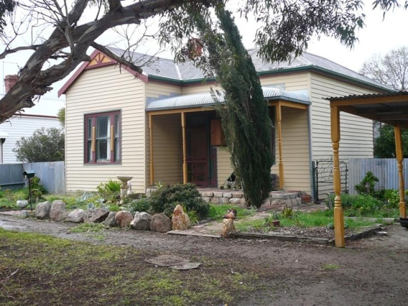 5 Petering Street, Minyip VIC 3392
