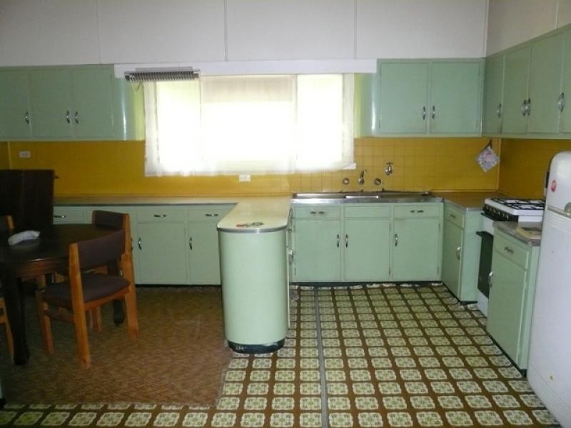 73 Jamouneau Street, Warracknabeal VIC 3393