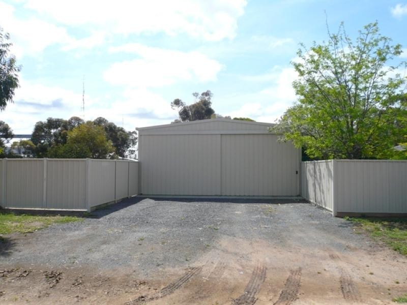 17 McKenzie Street, Beulah VIC 3395