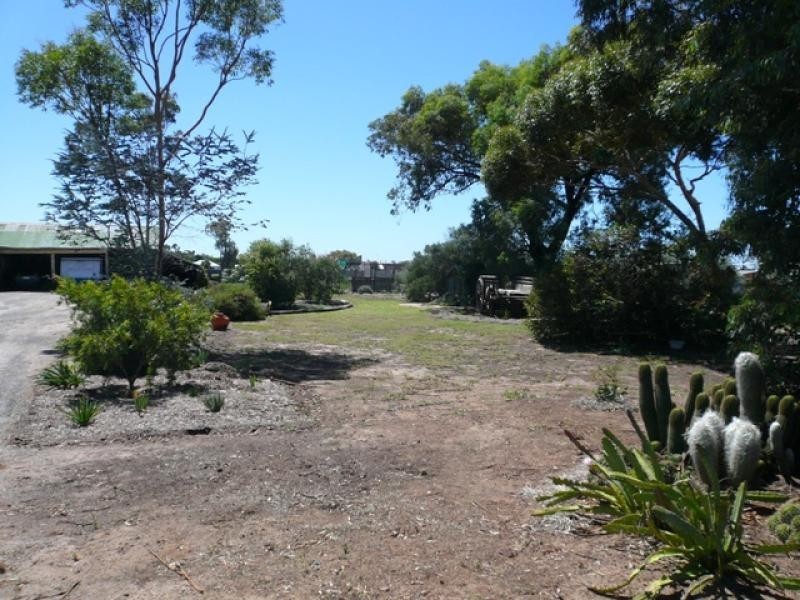 10 Wood Street, Warracknabeal VIC 3393