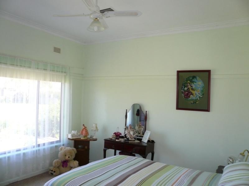 10 Wood Street, Warracknabeal VIC 3393