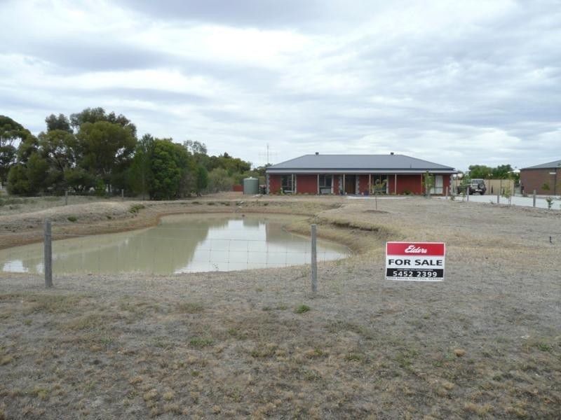 35 Borough Drive, Kerang VIC 3579