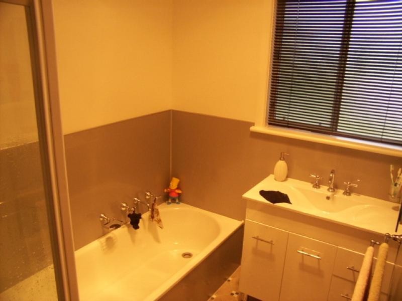 56 Shadforth Street, Kerang VIC 3579