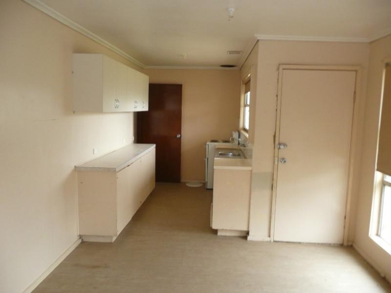 90 Lilac Avenue, Kerang VIC 3579