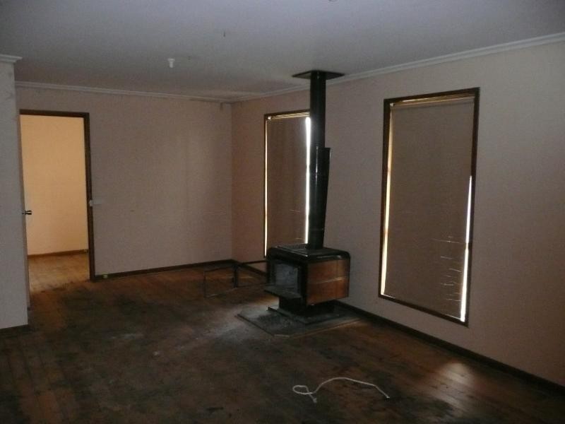 90 Lilac Avenue, Kerang VIC 3579