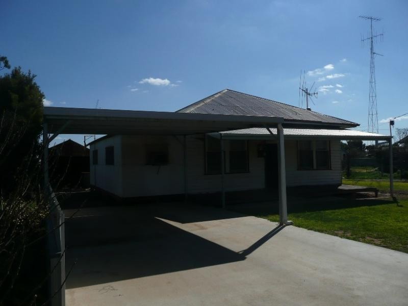 5 Charlton Road, Quambatook VIC 3540