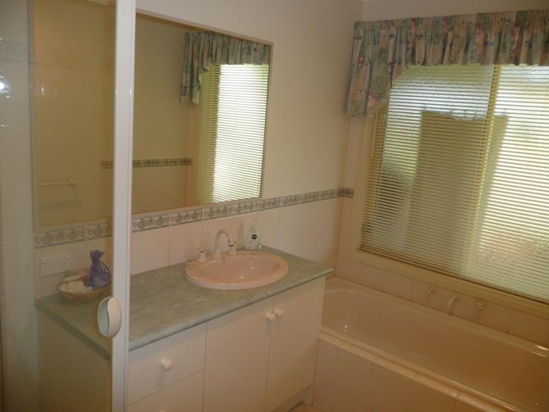 32 Airport Road, Kerang VIC 3579