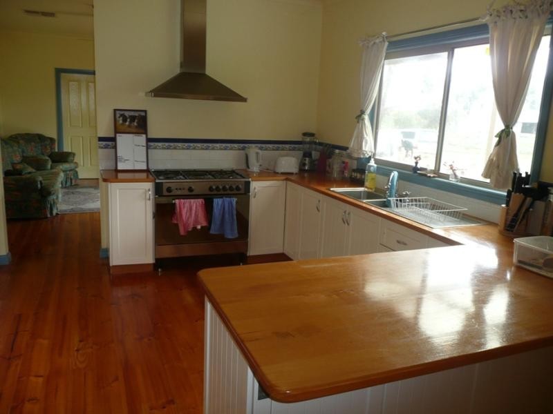 14 Collins Road, Kerang VIC 3579