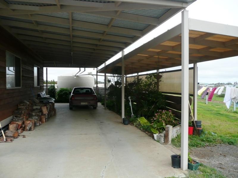 14 Collins Road, Kerang VIC 3579