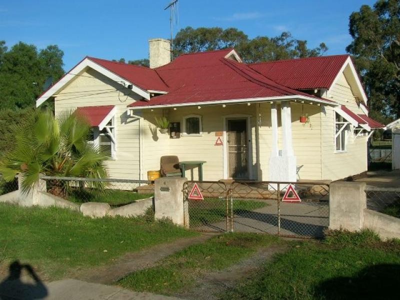 6 Inglewood Rd, St Arnaud VIC 3478