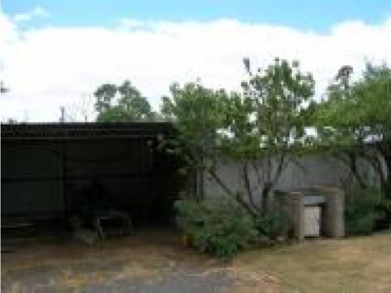 6 Rowan Street, St Arnaud VIC 3478