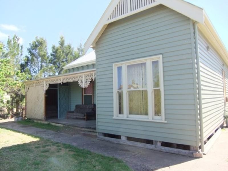 32 Kings Avenue, St Arnaud VIC 3478