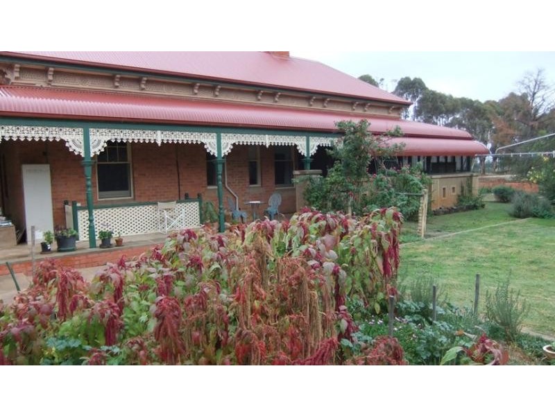2483 Charlton Road, Coonooer Bridge Via, St Arnaud VIC 3478