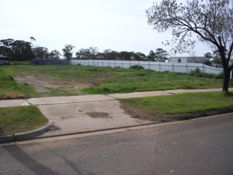 187 Woods Streeet, Donald VIC 3480