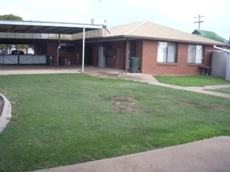 195 Woods Street, Donald VIC 3480