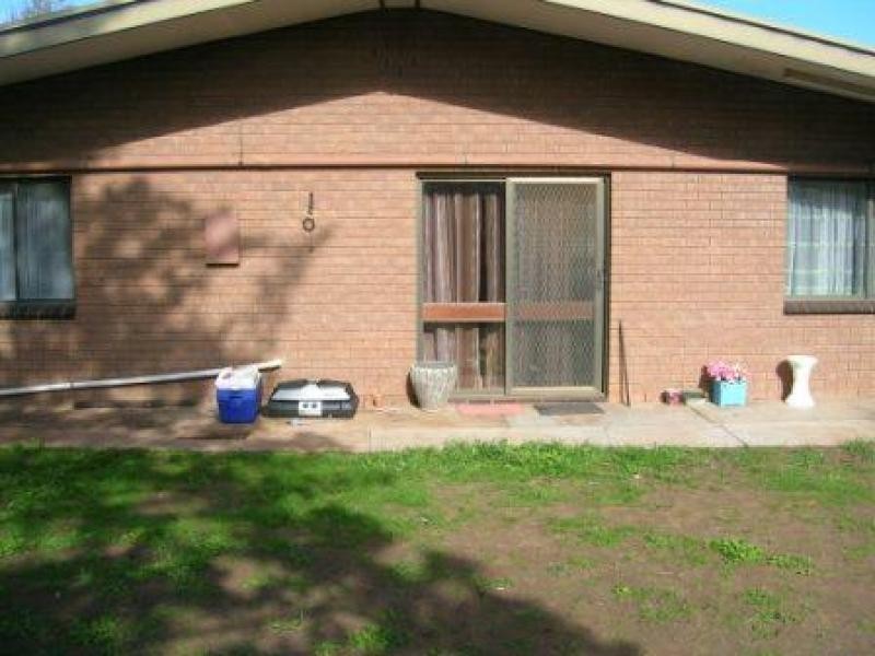 17 Brock Street, Woomelang VIC 3485