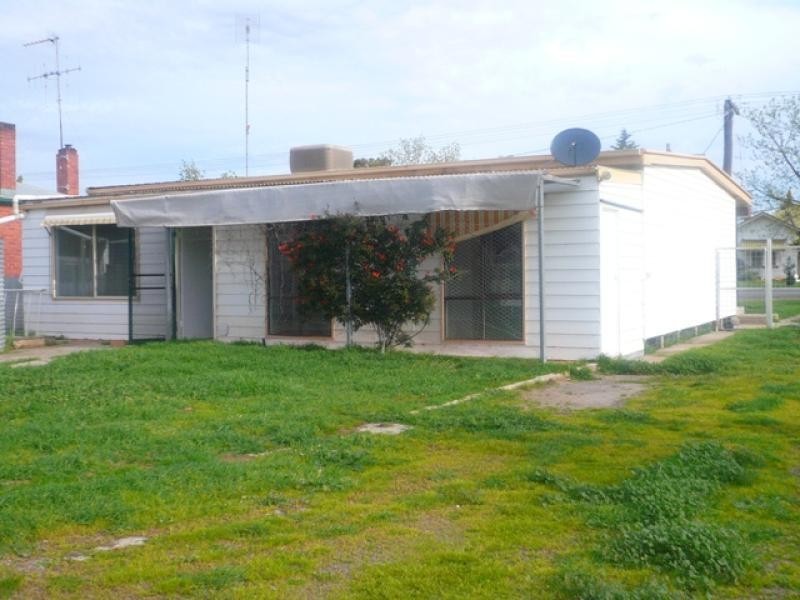 121 High Street, Charlton VIC 3525