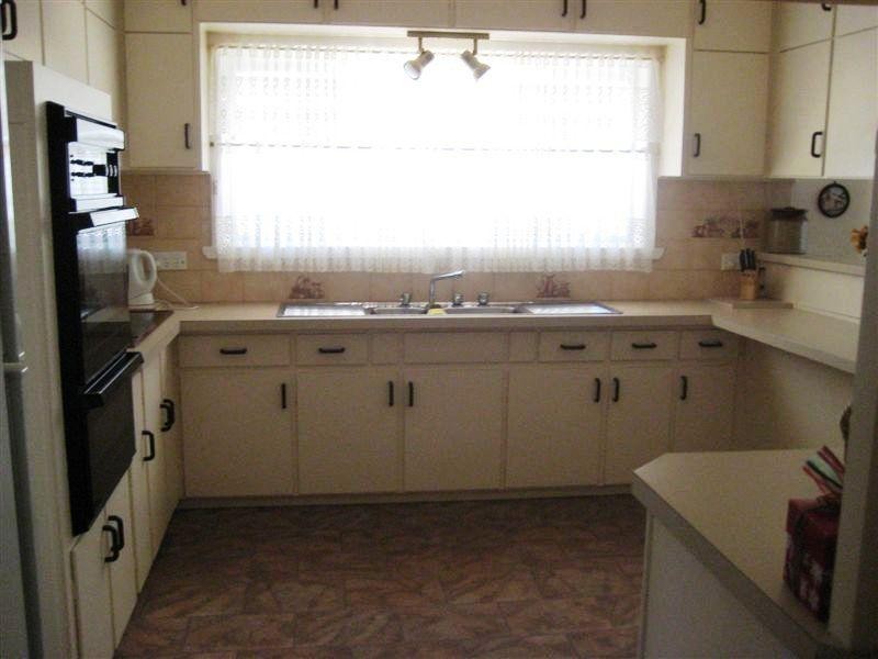 11 Upper Roy Street, Jeparit VIC 3423