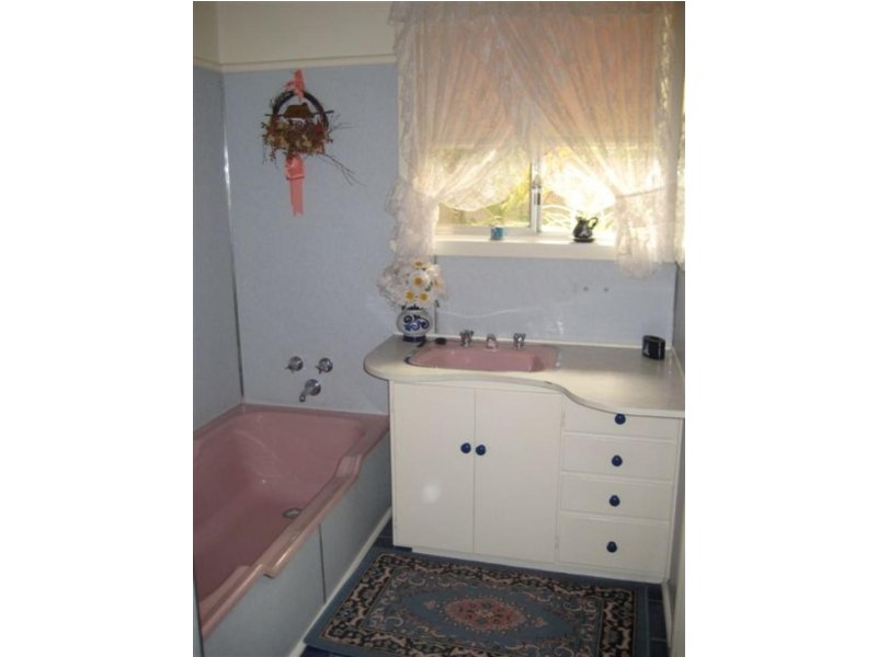 11 Upper Roy Street, Jeparit VIC 3423