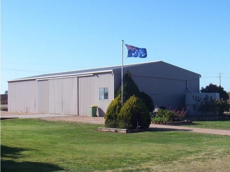 148 COTTMAN RD, Swan Hill VIC 3585