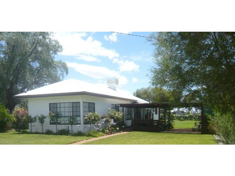 10 View Street, Lalbert VIC 3542