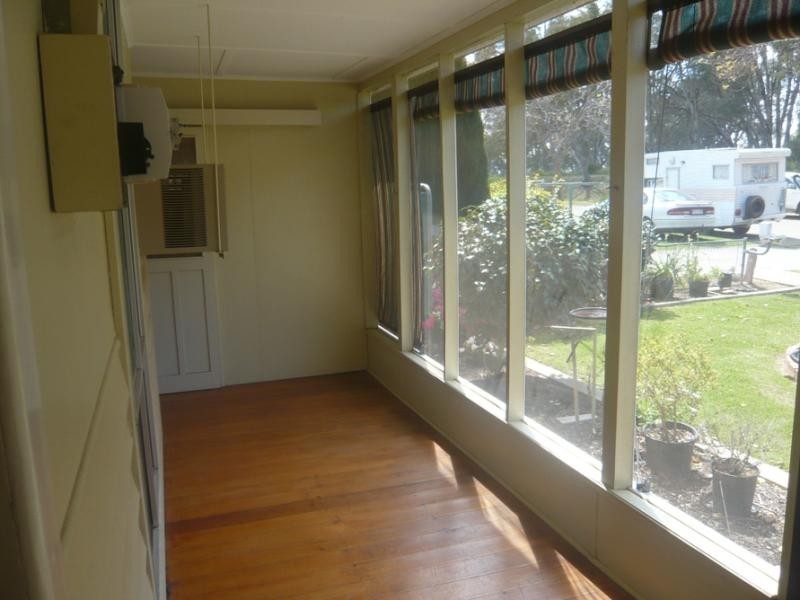 18 El Alamein Ave, Swan Hill VIC 3585