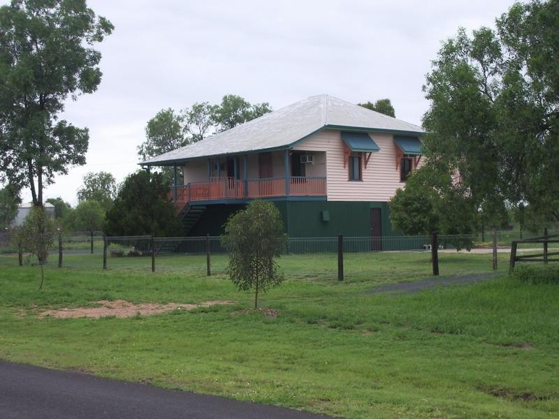 34 HIBERNIA ROAD, Capella QLD 4723