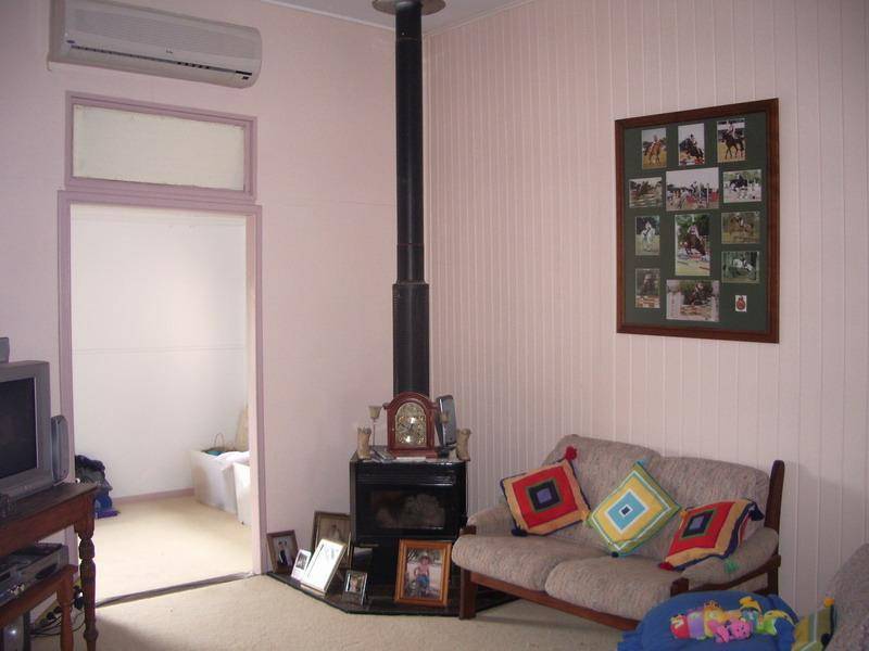 34 HIBERNIA ROAD, Capella QLD 4723