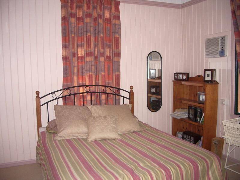 34 HIBERNIA ROAD, Capella QLD 4723