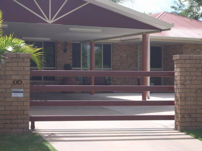 34 COWAN CRESCENT, Emerald QLD 4720