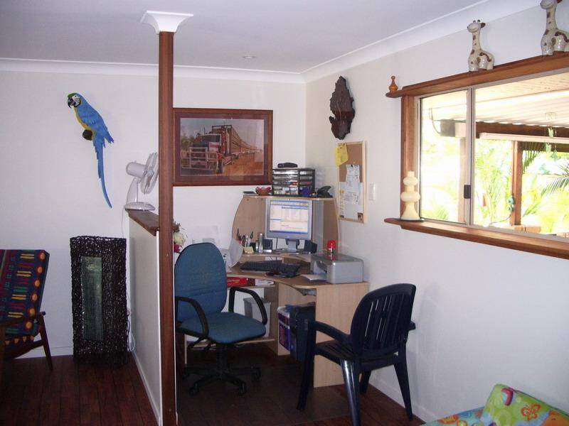 34 COWAN CRESCENT, Emerald QLD 4720