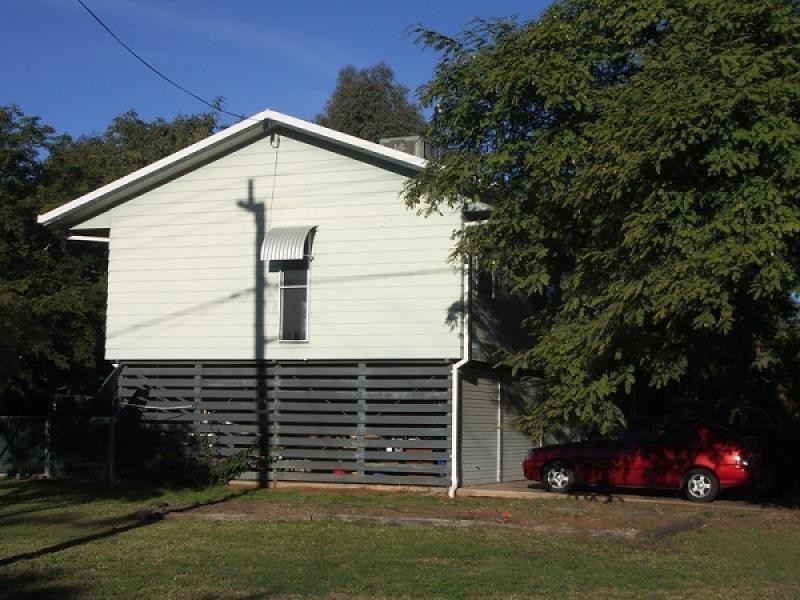 90 MOODY STREET, Emerald QLD 4720