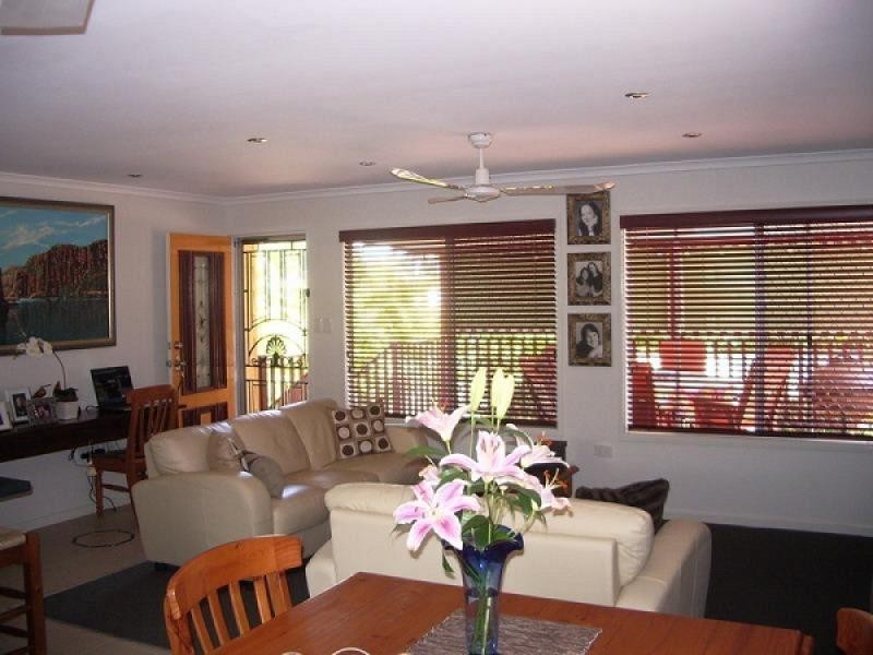 4 EXPELLER COURT, Emerald QLD 4720