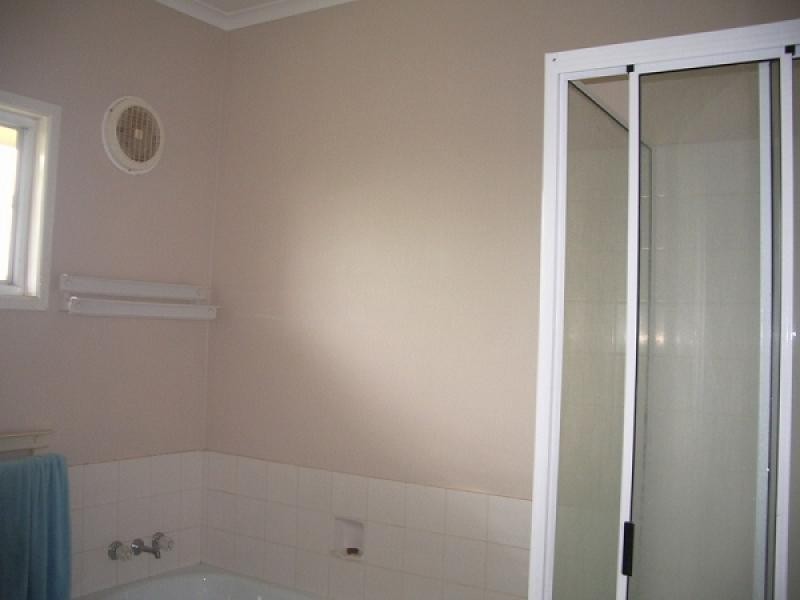 4 COLLEEN AVENUE, Emerald QLD 4720