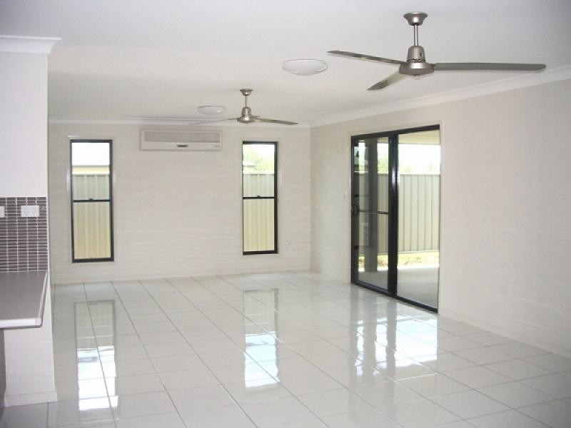 55 WHITE STREET, Emerald QLD 4720