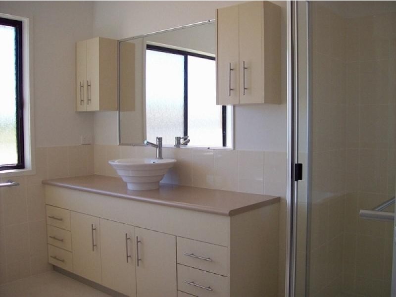 24 CARRINGTON PLACE, Emerald QLD 4720