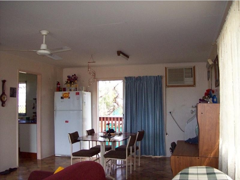 3 Huntley St, Capella QLD 4723