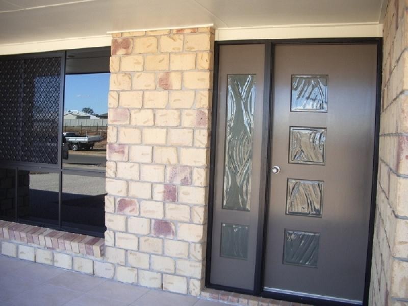 6 Morgan Place, Emerald QLD 4720