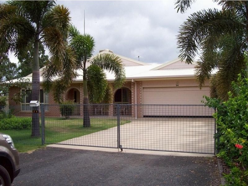 24 QUINN STREET, Emerald QLD 4720