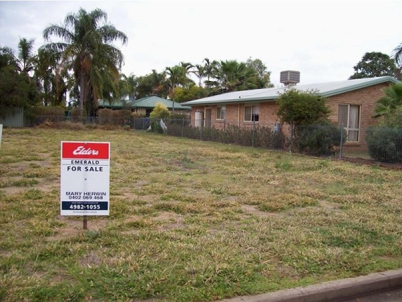 52 Braeside Road, Emerald QLD 4720