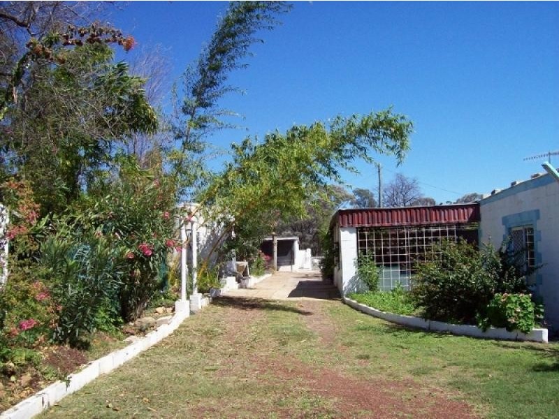 160 Rockhound Road, Sapphire QLD 4702