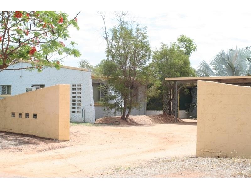 69 Opal Street, Emerald QLD 4720