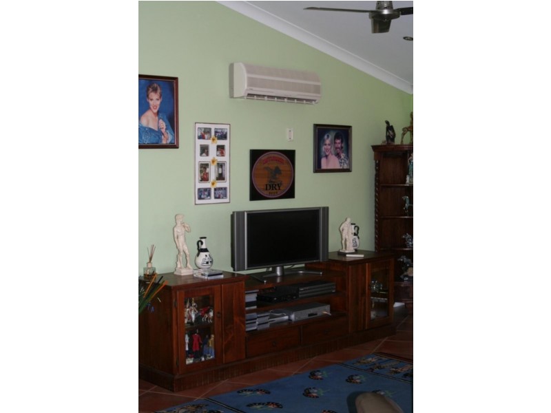 1 Fig Tree Court, Emerald QLD 4720