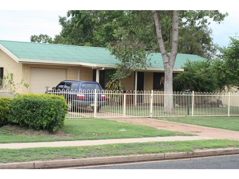58 Gray Street, Emerald QLD 4720